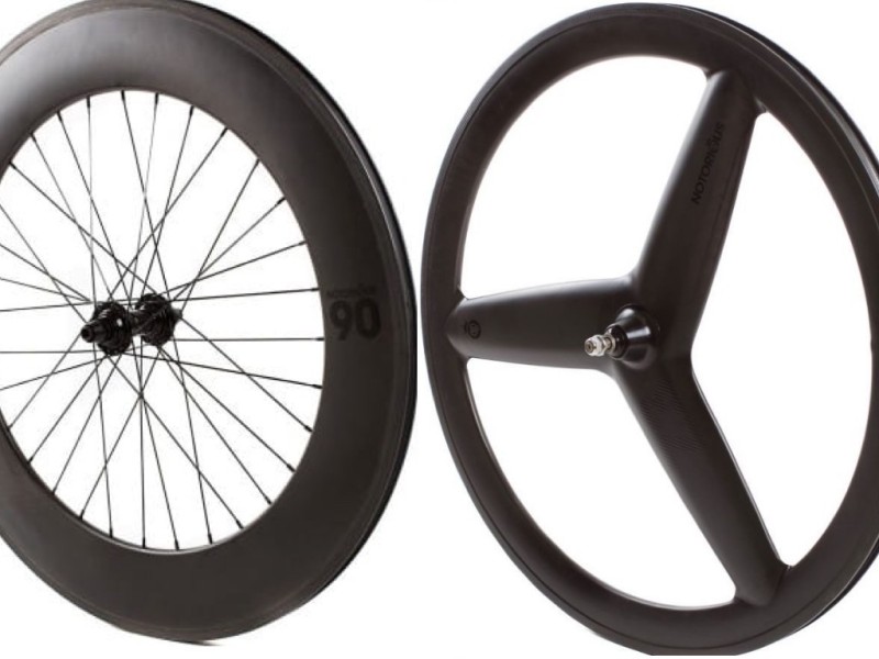 Couple, Rear Notorious 90, Front Notorious Z3 Online